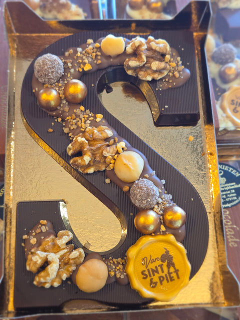 Chocolade letter luxe opmaak