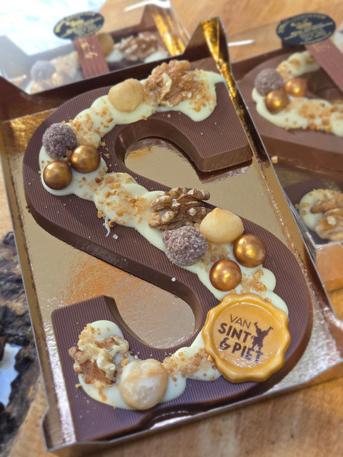 Chocolade letter luxe opmaak